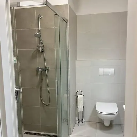 Moderny Apartman S Terasou Daire